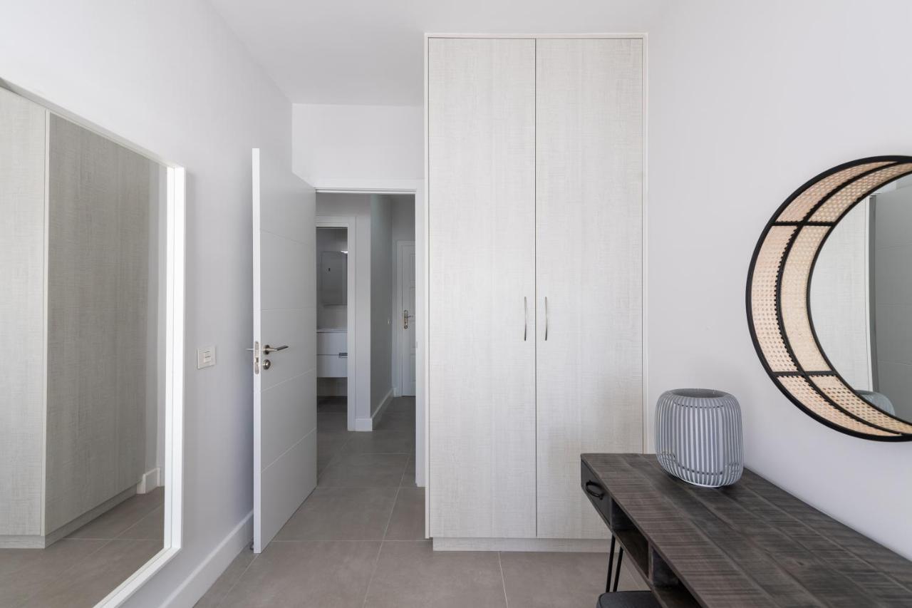 Living Las Canteras Homes - Bright Beachfront لاس بالماس دي غران كاناريا المظهر الخارجي الصورة