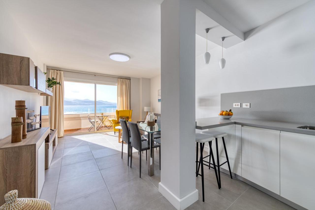 Living Las Canteras Homes - Bright Beachfront لاس بالماس دي غران كاناريا المظهر الخارجي الصورة